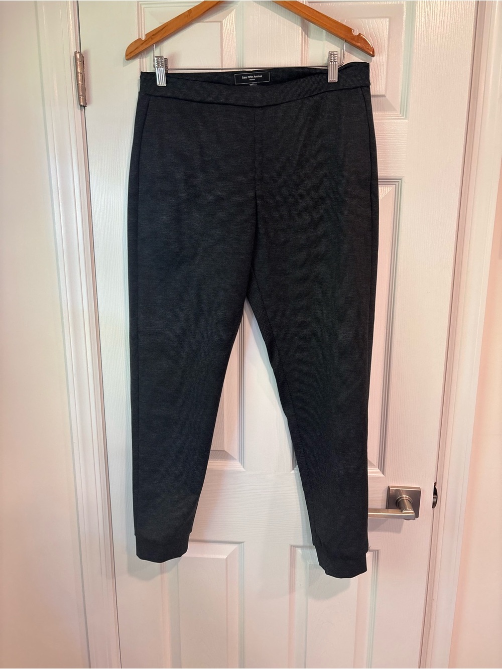 SAKS Fifth Avenue Gray tapered men's pants size medium NWT